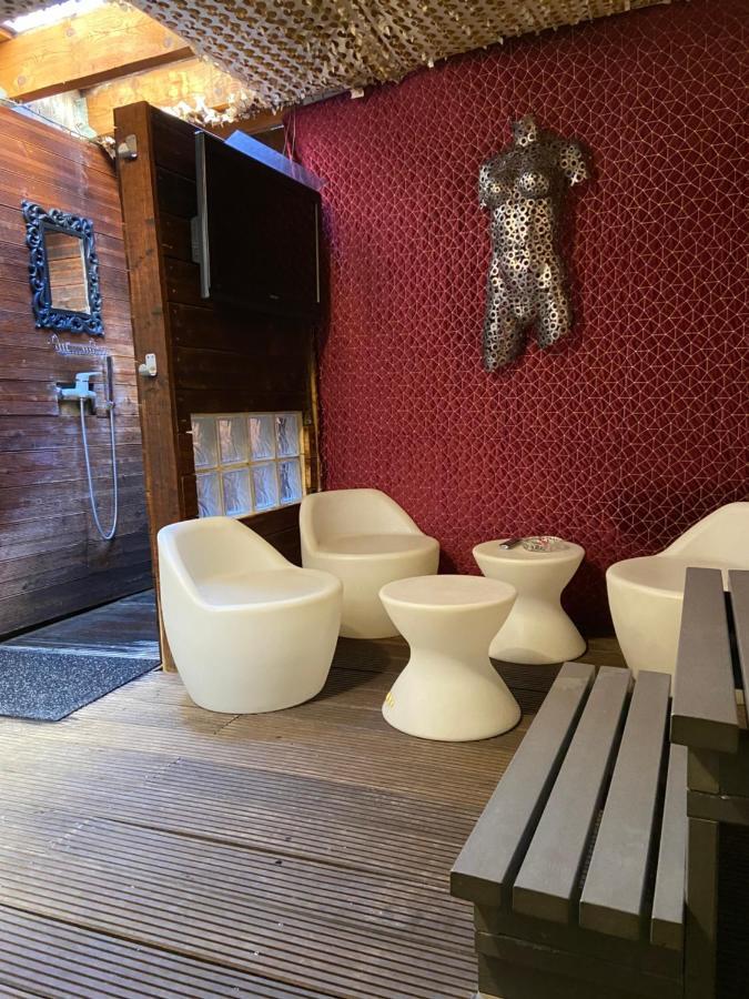 Jacuzzi Prive Chambre Et Table D Hotes Vauvert Exterior foto