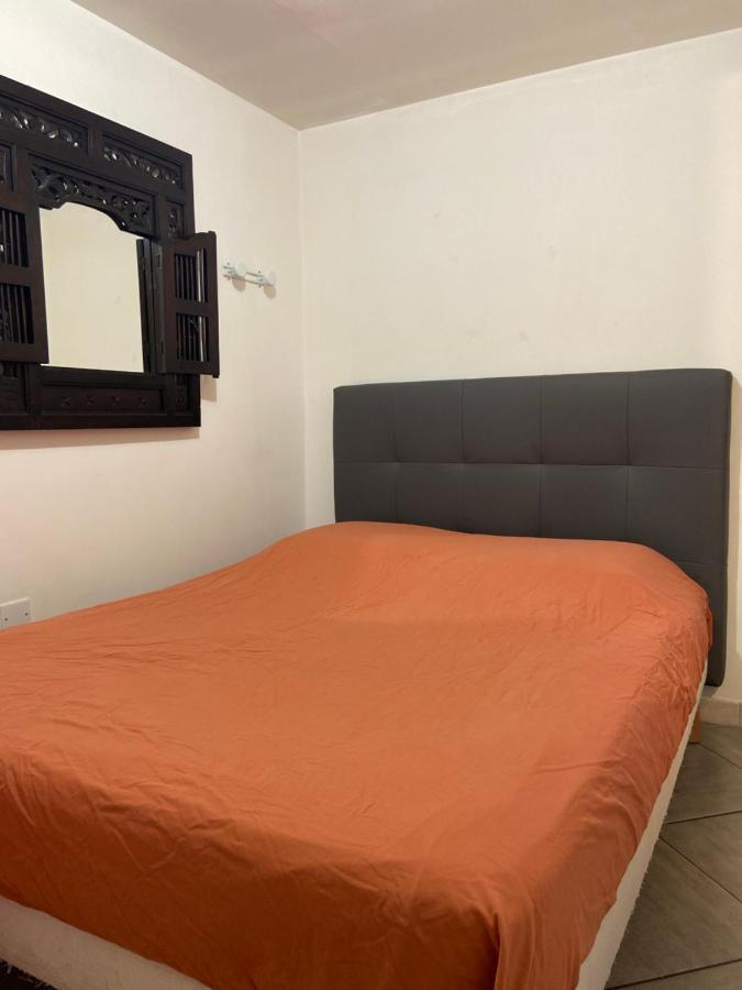 Jacuzzi Prive Chambre Et Table D Hotes Vauvert Exterior foto